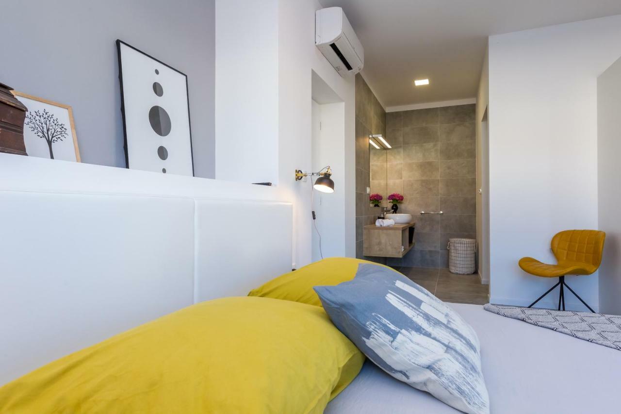 Villa Olea With Heated Pool And Jacuzzi Sukosan Luaran gambar